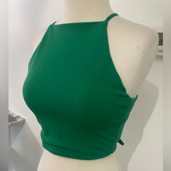 STRADIVARIUS Green Cropped Crossback Top - Size M - NEW - Picture 2 of 4